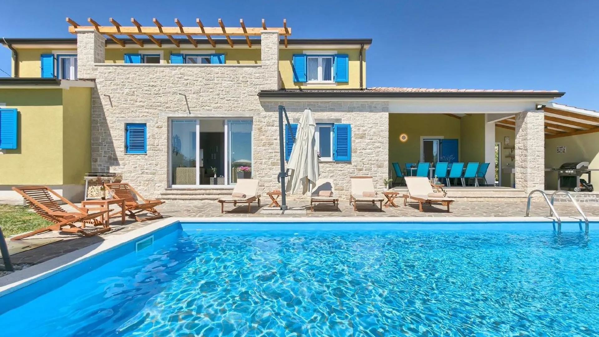 Ferienhaus Mit Privatpool Fuer 12 Personen Ca 280 Qm In Muzini, Istrien Binnenland Von Istrien Zminj 0*,