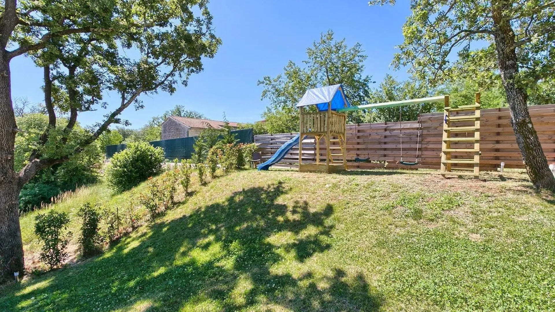Holiday home Ferienhaus Mit Privatpool Fuer 12 Personen Ca 280 Qm In Muzini, Istrien Binnenland Von Istrien Zminj