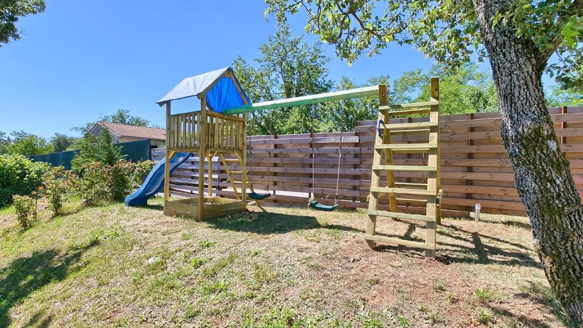 Ferienhaus Mit Privatpool Fuer 12 Personen Ca 280 Qm In Muzini, Istrien Binnenland Von Istrien Zminj 0*,